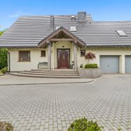 Dom na sprzedaż